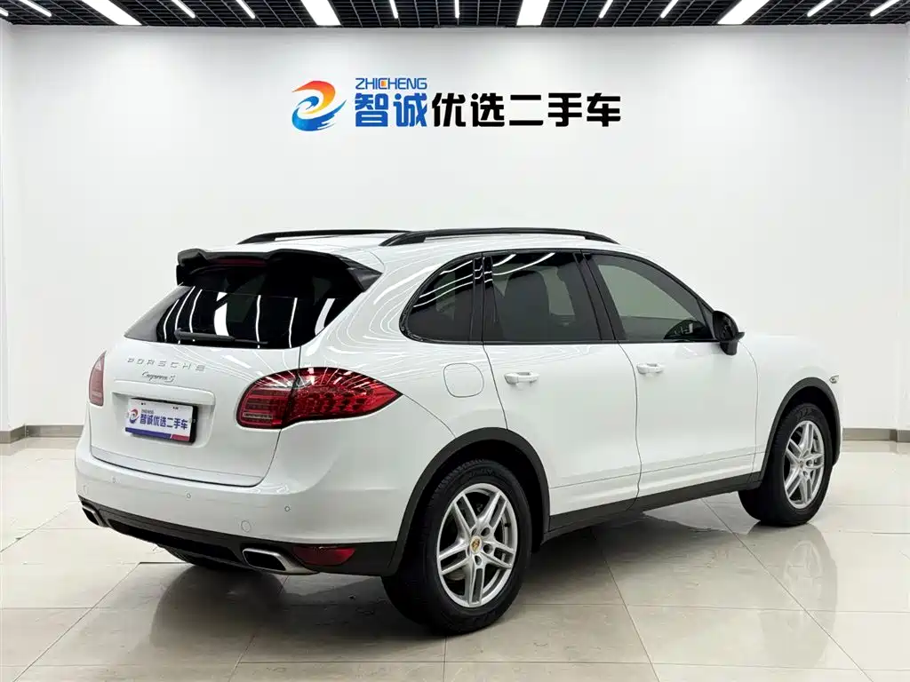 Porsche Cayenne 2011 Cayenne S 4.8L фото 24