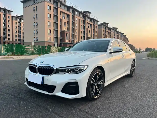 BMW 3 Series 2021