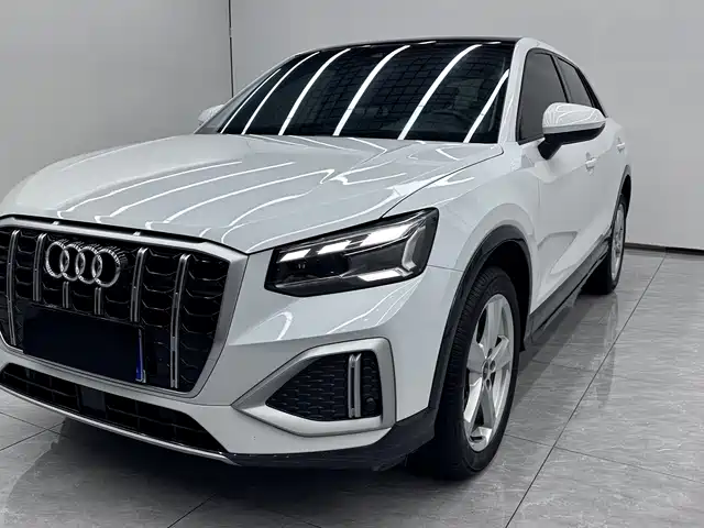 Audi Q2L 2023