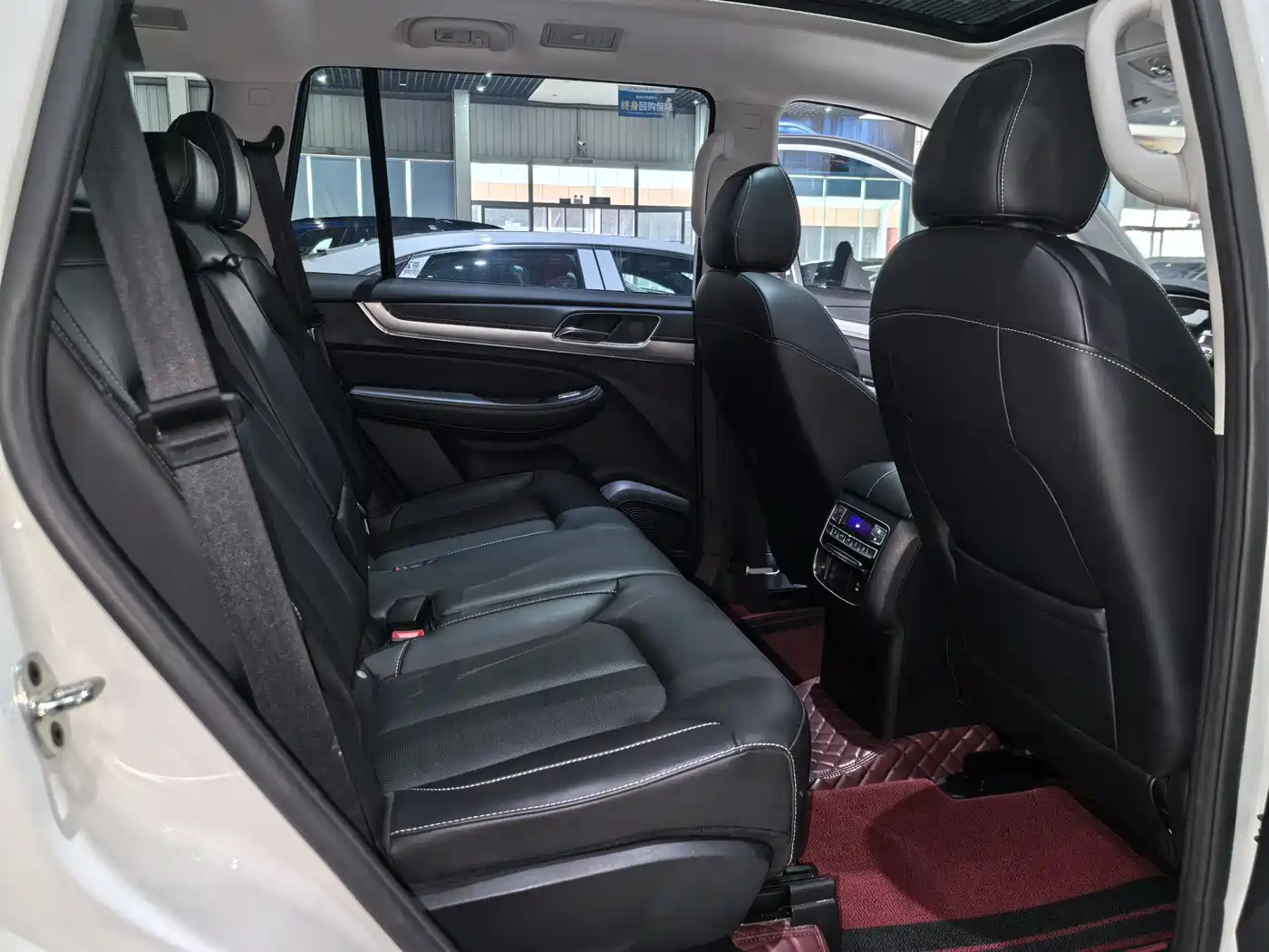 Roewe RX8 2023 2019 30T Intelligent Internet 2WD Flagship Edition