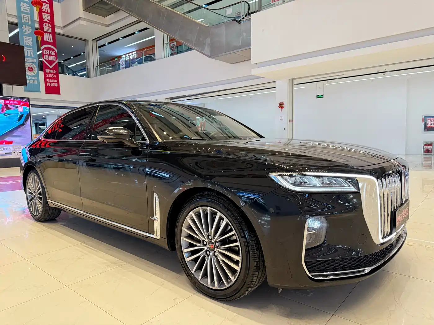 Hongqi H9 2020 2.0T Smart Connection Qi Chang Edition фото 2