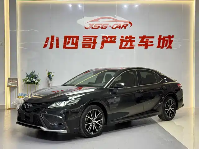 TOYOTA CAMRY
