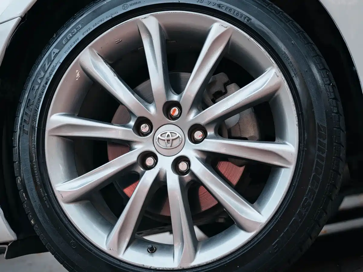 Toyota Reiz 2013 2.5V Shangrui Navigation Edition фото 24