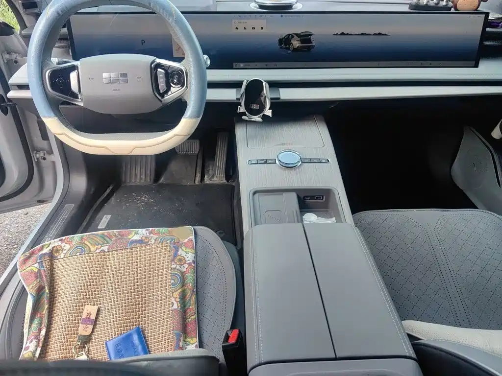 Geely Galaxy Galaxy E8 2024 2024 665km RWD Starship Voyager Edition