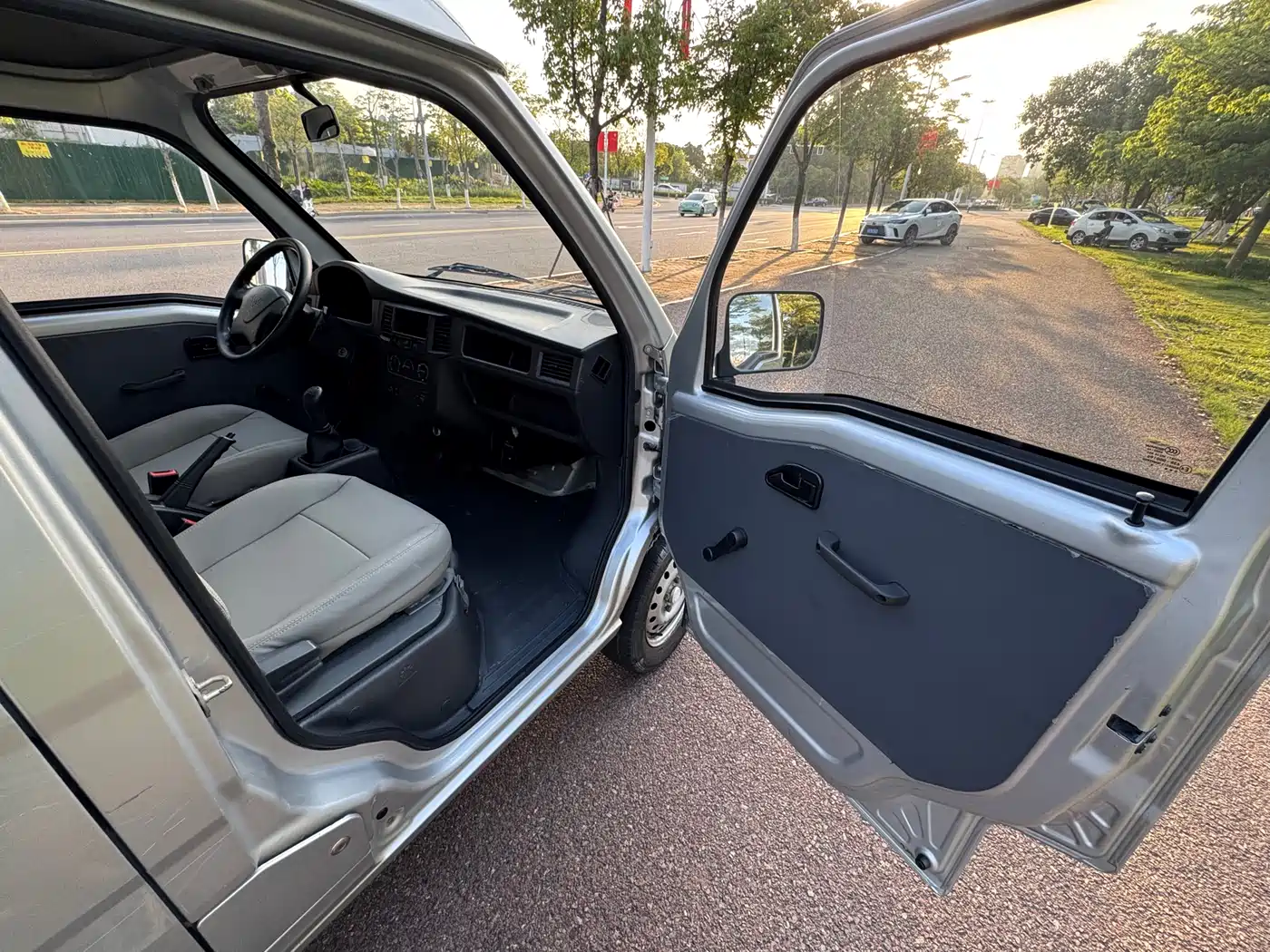 Wuling Motors Wuling Zhiguang 2020 2020 1.2L Utility China VI LSI