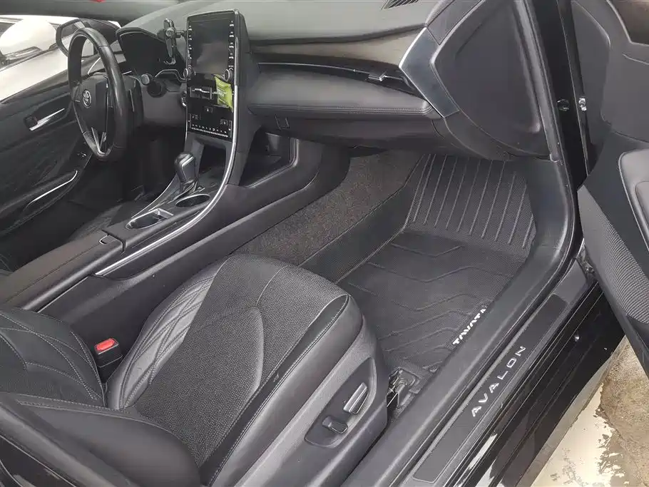 Toyota Avalon 2019 2.5L Touring Premium Edition China VI фото 8