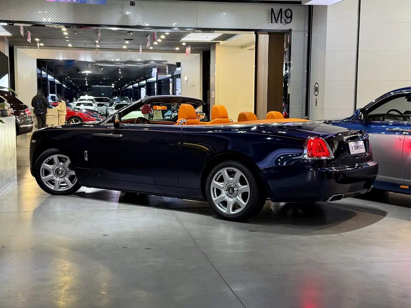 Rolls-Royce Dawn 2021 2018 6.6T Standard