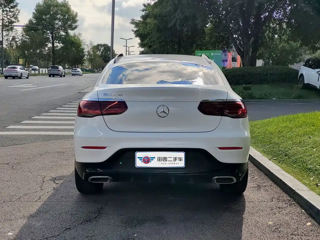Photo 5 - Mercedes-Benz GLC Coupe