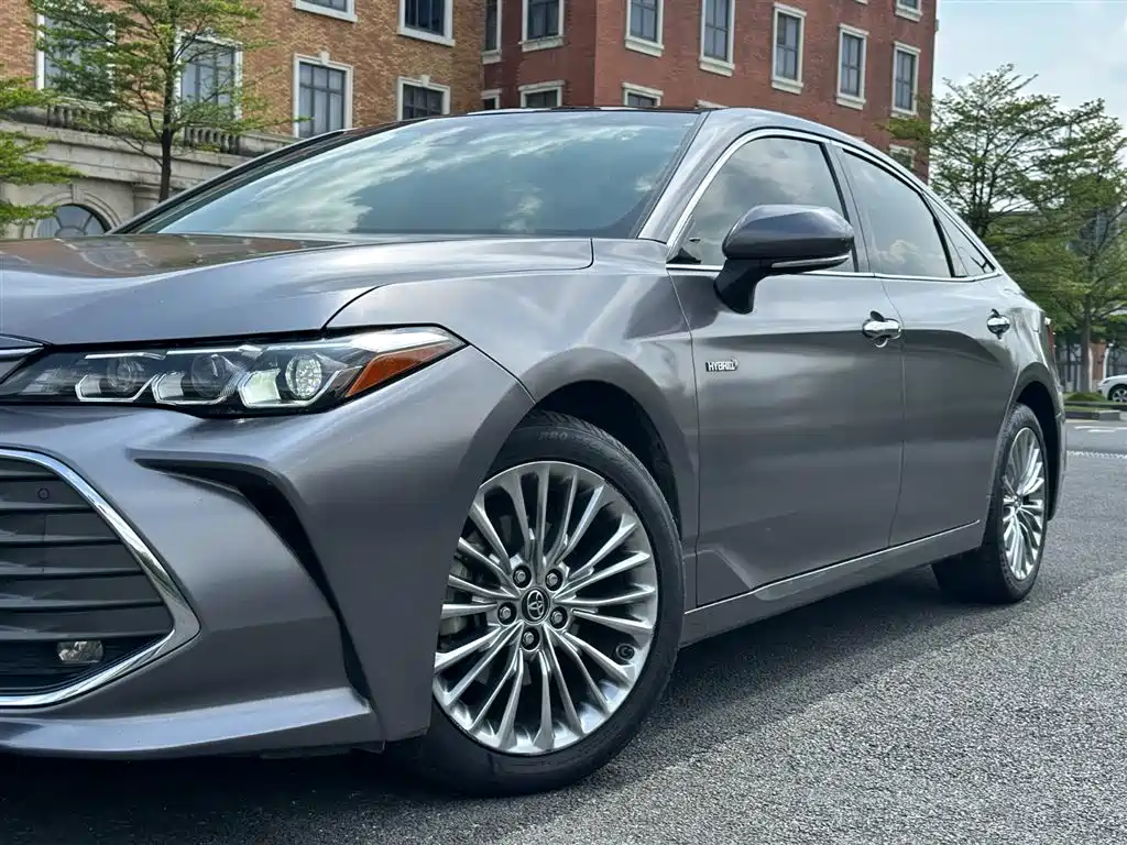 Toyota Avalon 2019 Hybrid 2.5L XLE Premium Edition China VI фото 14