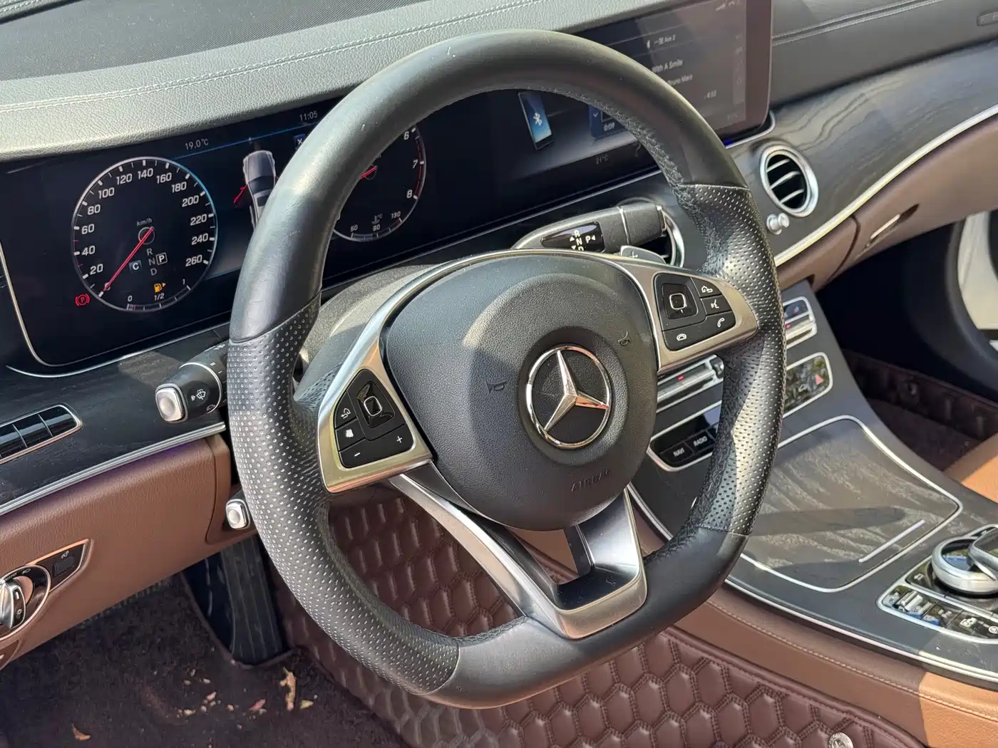 Mercedes-Benz E-Class 2018 E 300 L Sport Luxury фото 7