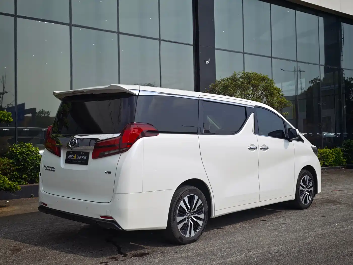Toyota Alphard 2018 Facelift 3.5L Premium Edition фото 9