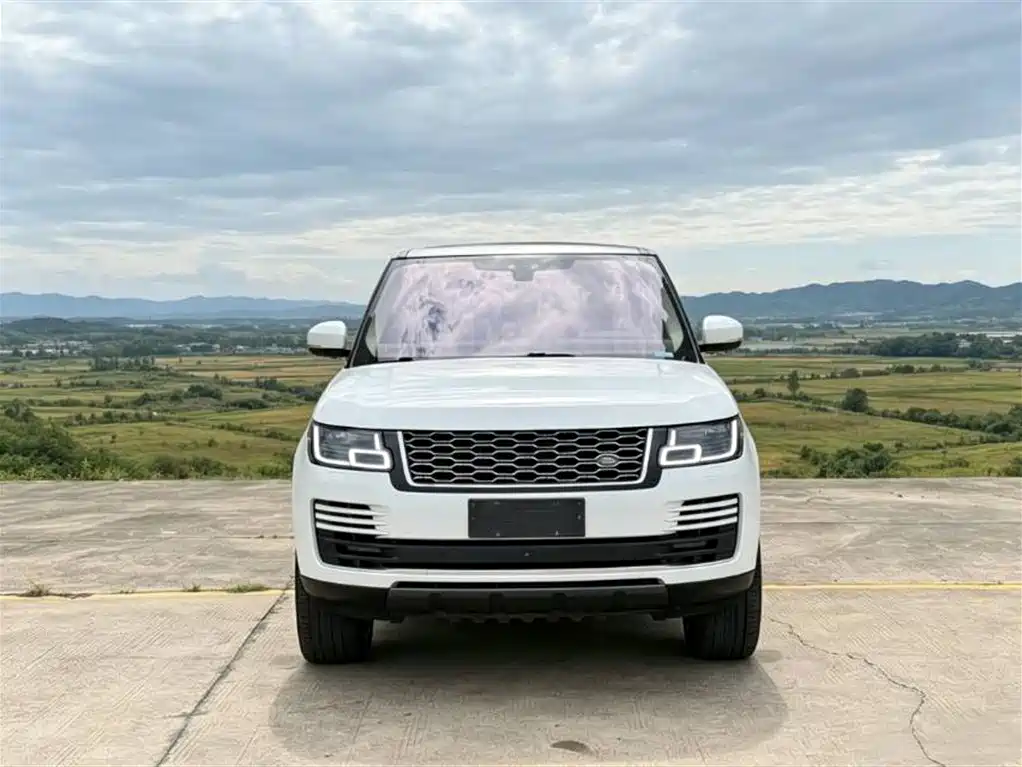 Land Rover Range Rover 2018 3.0 SC V6 Vogue SE Genesis Extended Edition фото 2