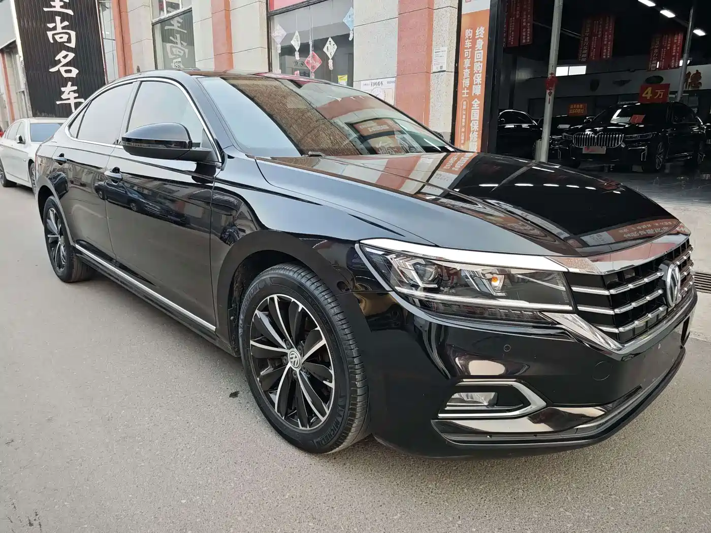 Фото 3 - Volkswagen Passat