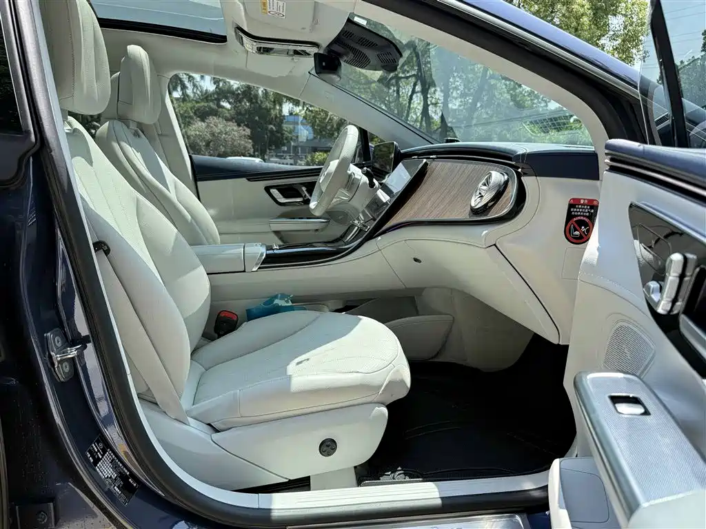 Mercedes-Benz EQE 2022 350 Pioneer Edition фото 9