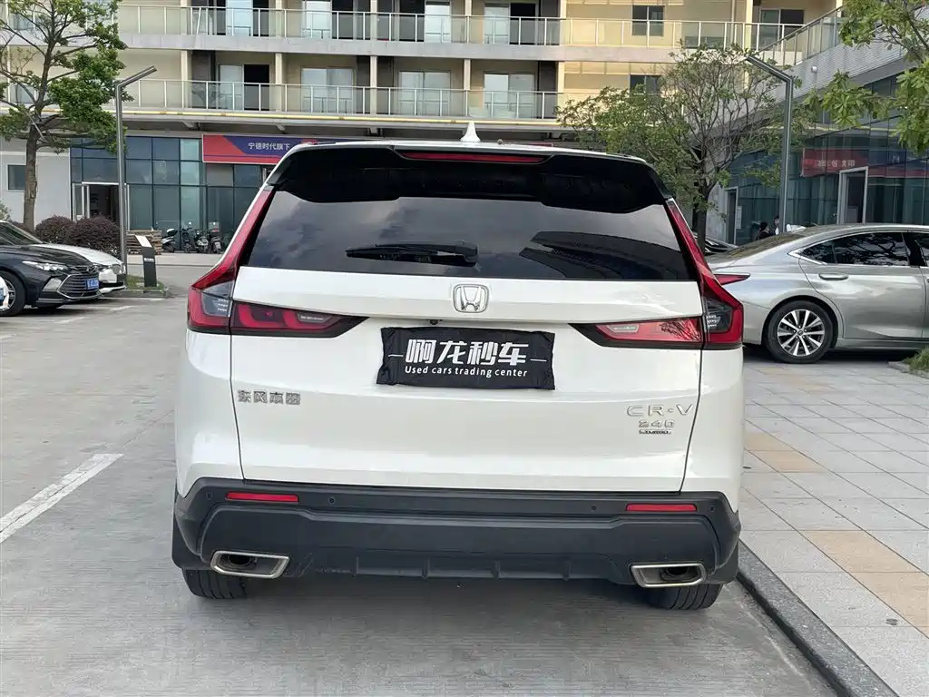 Фото 8 - Honda CR-V