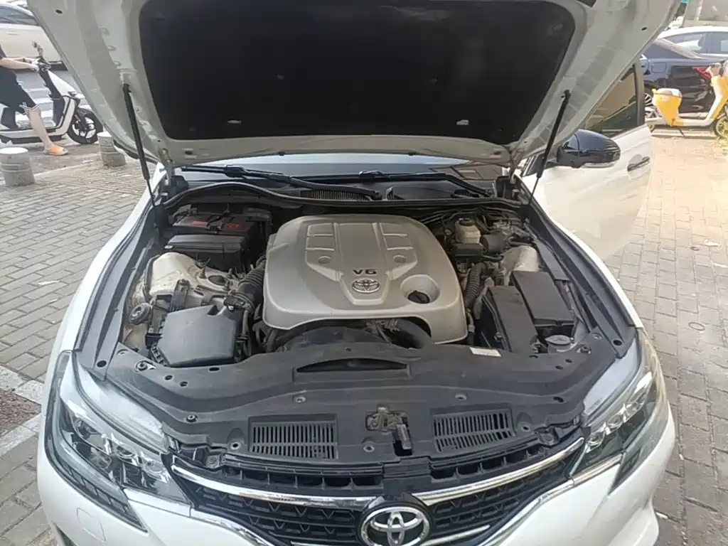 Toyota Reiz 2016 2013 2.5V Premium Edition