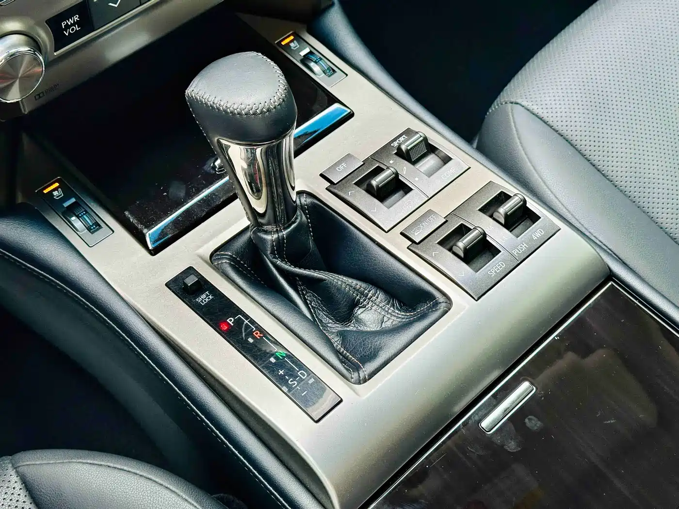 Lexus GX 2015 400 Luxury Edition фото 10