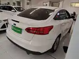 Фото 7 - Ford Focus