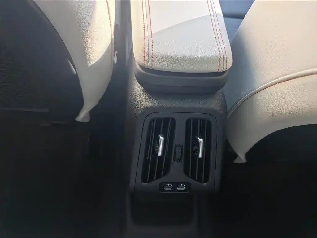 BMW X2 (Import) 2024 sDrive25i M Sport Package фото 14