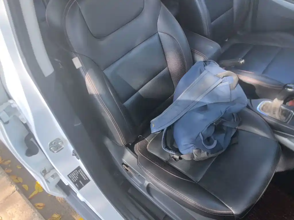 Фото 25 - Changan CS35