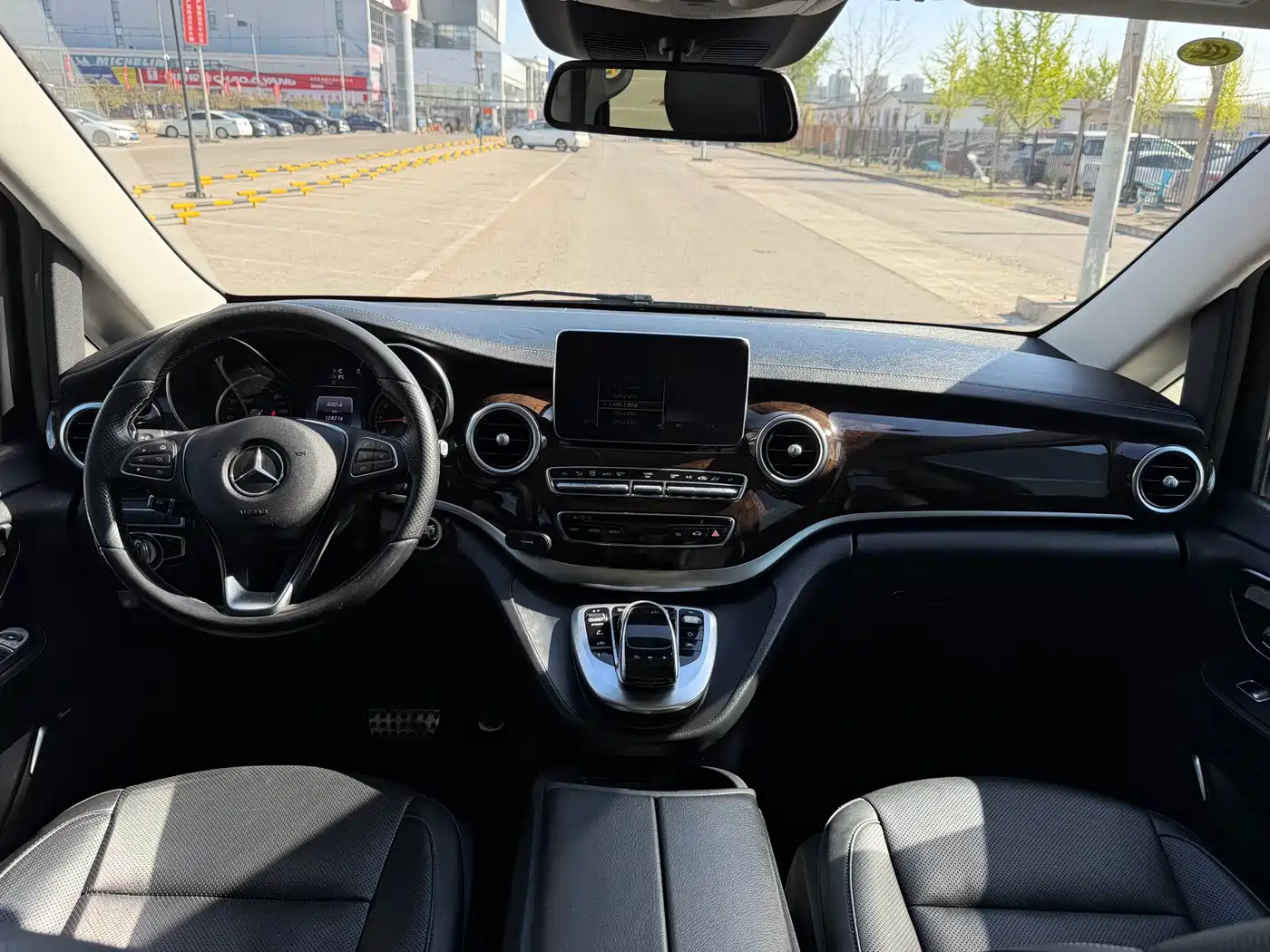 Mercedes-Benz V-Class 2018 V 260 Premium Edition China VI фото 16