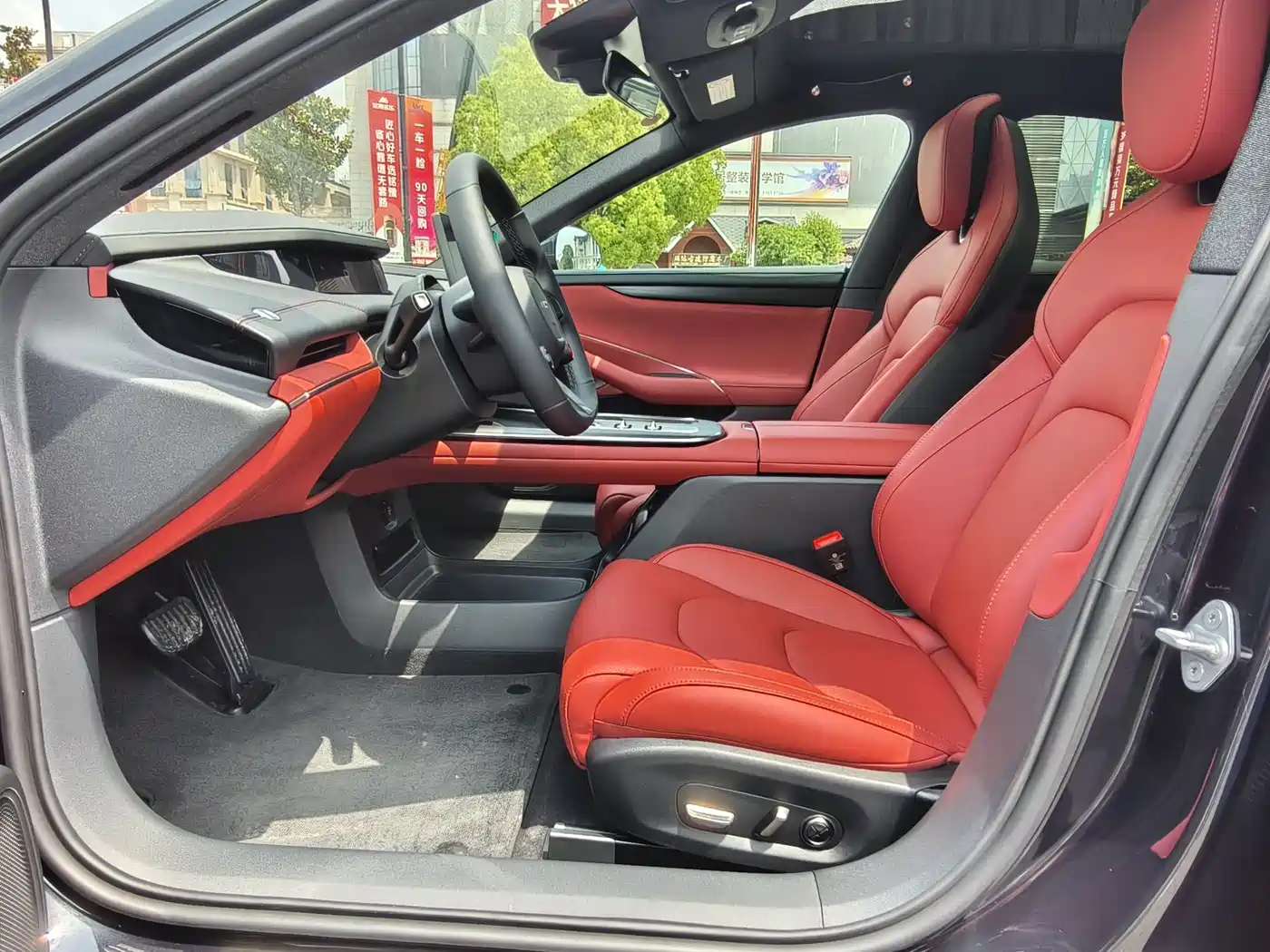 Xiaomi Auto Xiaomi SU7 2024 RWD Ultra Long Range Advanced Smart Driving Pro Edition фото 9