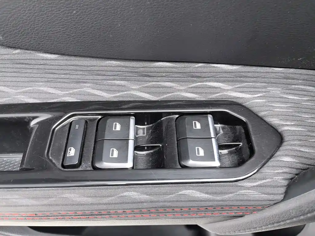 Фото 9 - Haima 8S