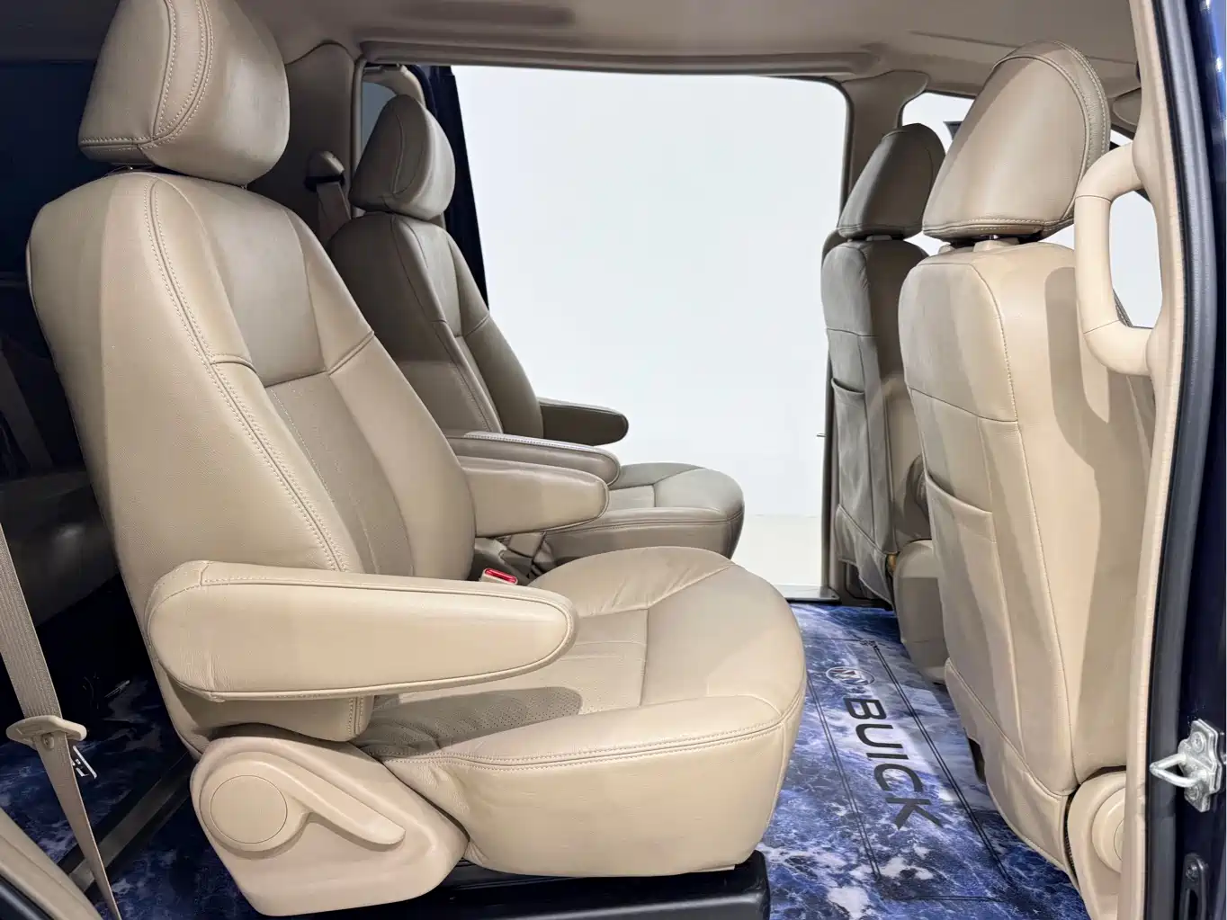 Buick GL8 2014 2.4L Classic Edition фото 10