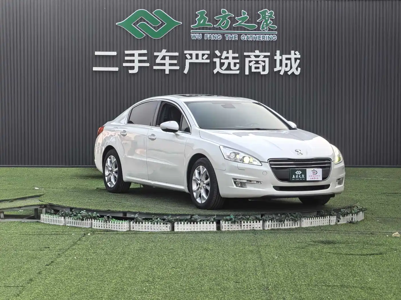 Peugeot 508 2012 2.3L Automatic Smart Edition фото 3