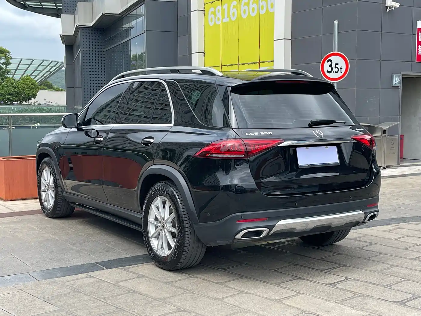 Mercedes-Benz GLE 2022 Facelift GLE 350 4MATIC Fashion фото 4