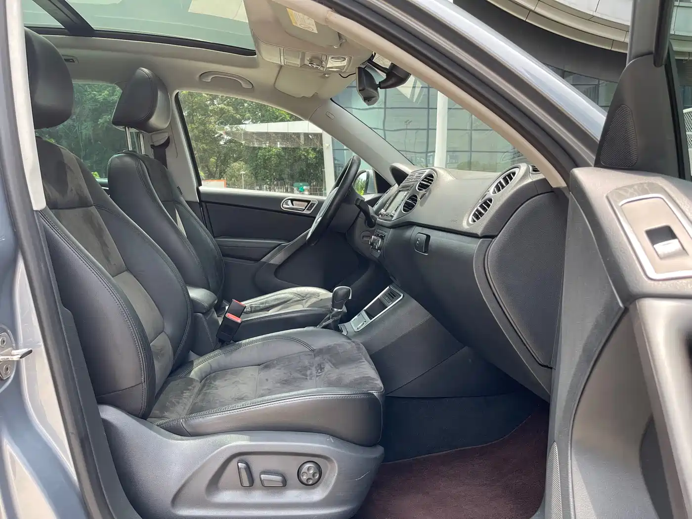 Volkswagen Tiguan 2012 2.0TSI Automatic 4WD Flagship Edition фото 6