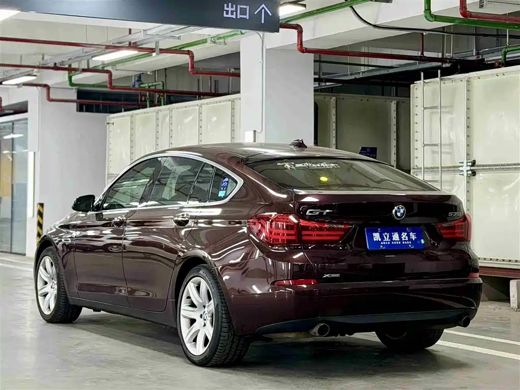 BMW 5 Series GT 2015 535i xDrive фото 4
