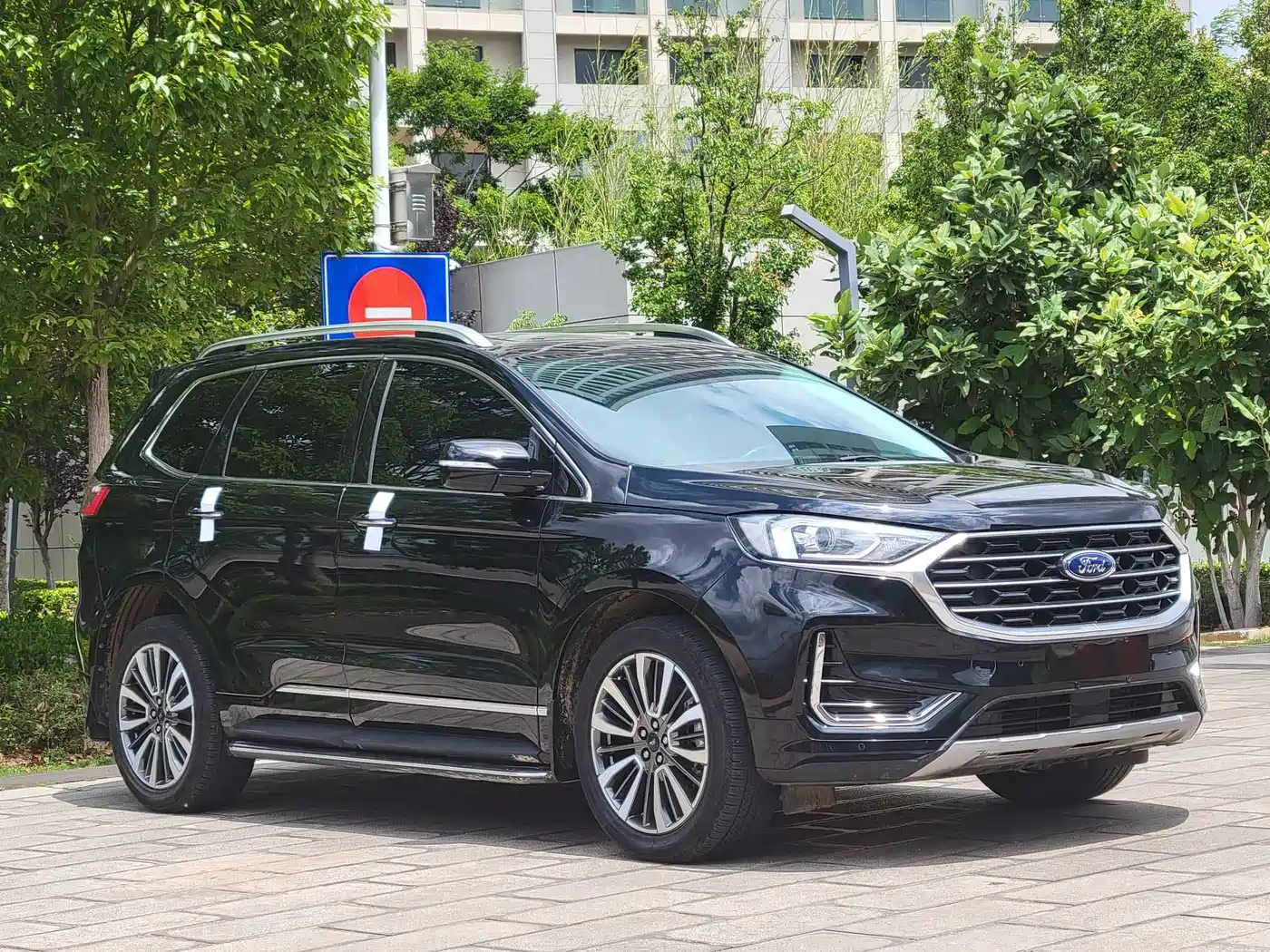 FORD SHARP WORLD