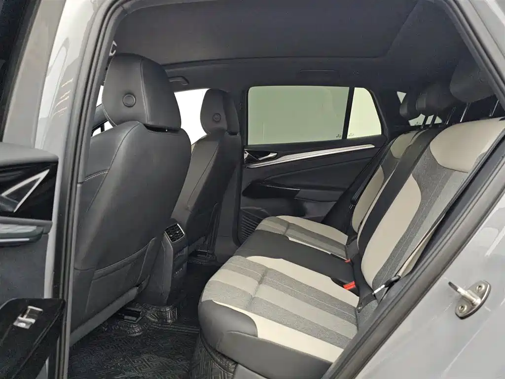 Volkswagen ID.4 CROZZ 2024 Pure Limited Edition фото 12