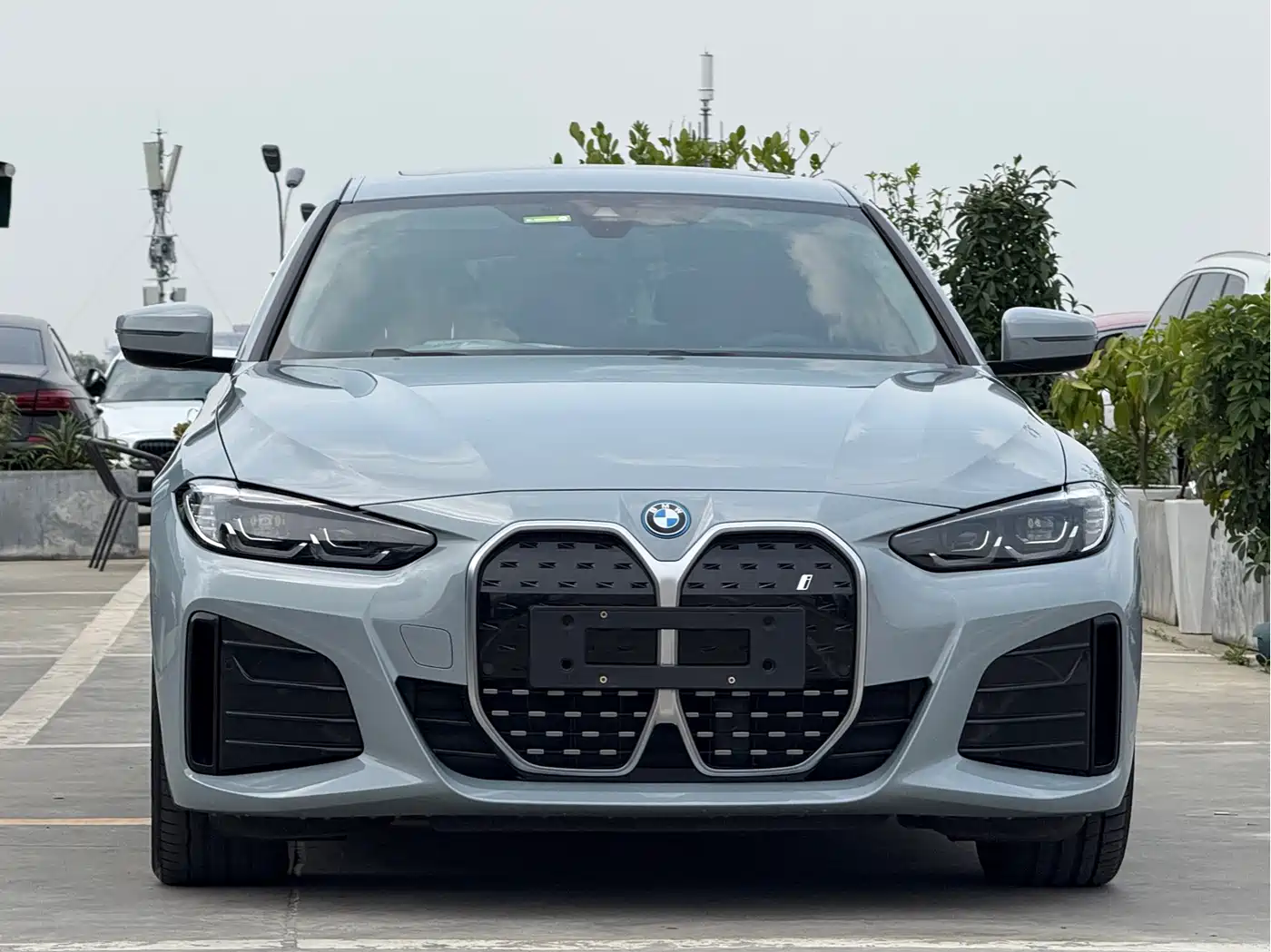 BMW i4 2023 eDrive35 фото 2