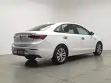 Фото 2 - Buick Excelle