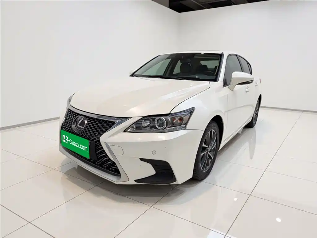 Lexus CT 2017 CT200h Elite Edition Monochrome China V