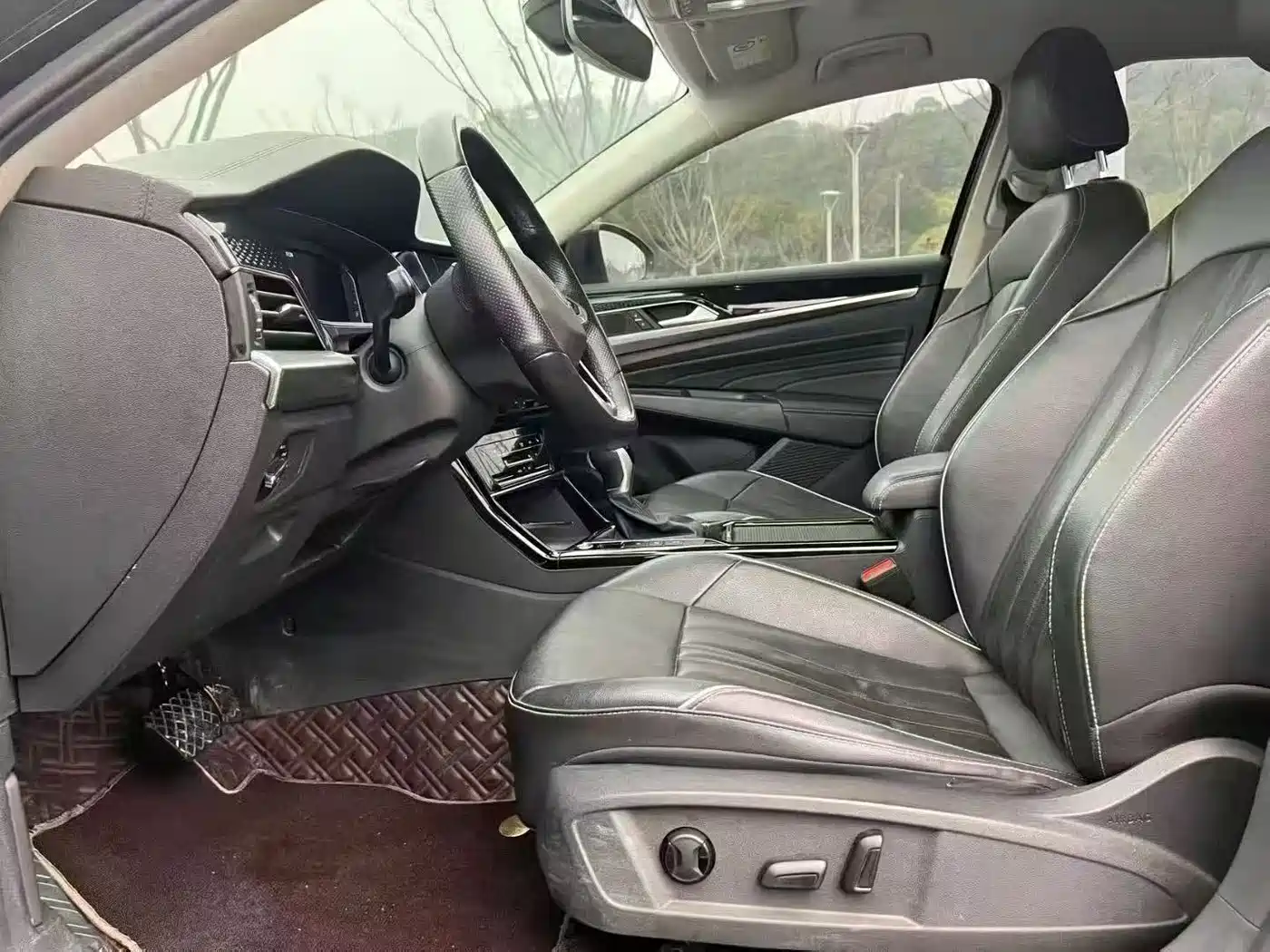 Volkswagen Passat 2022 330TSI Starlight Elite Edition фото 7
