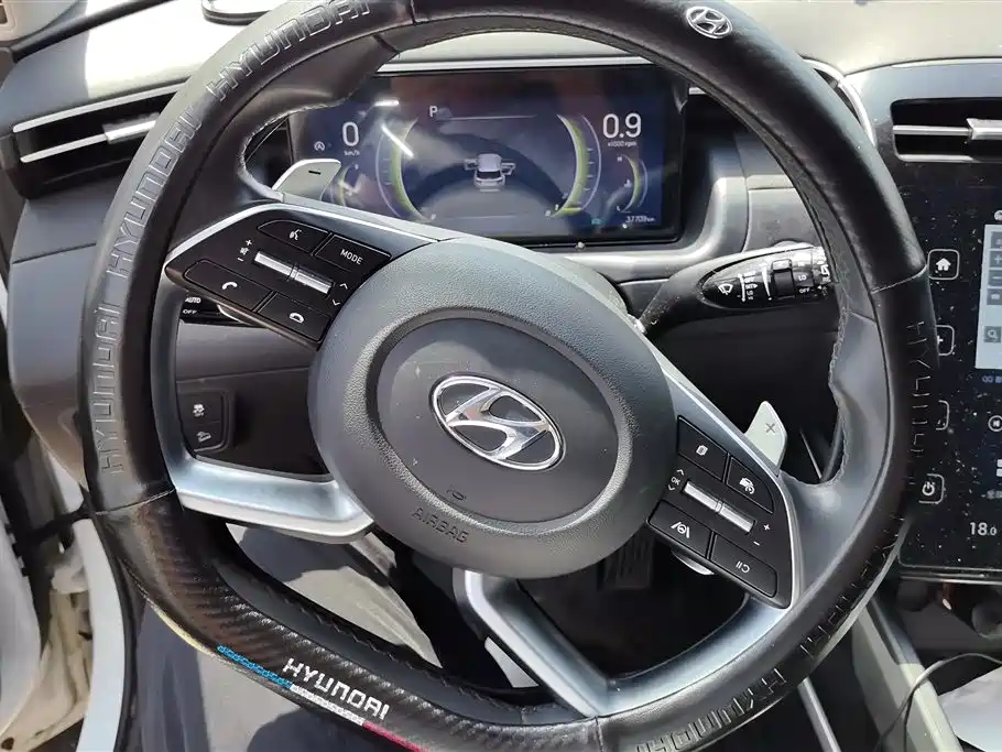 Hyundai Tucson 2021 Tucson L 1.5T DCT LUX Premium фото 15