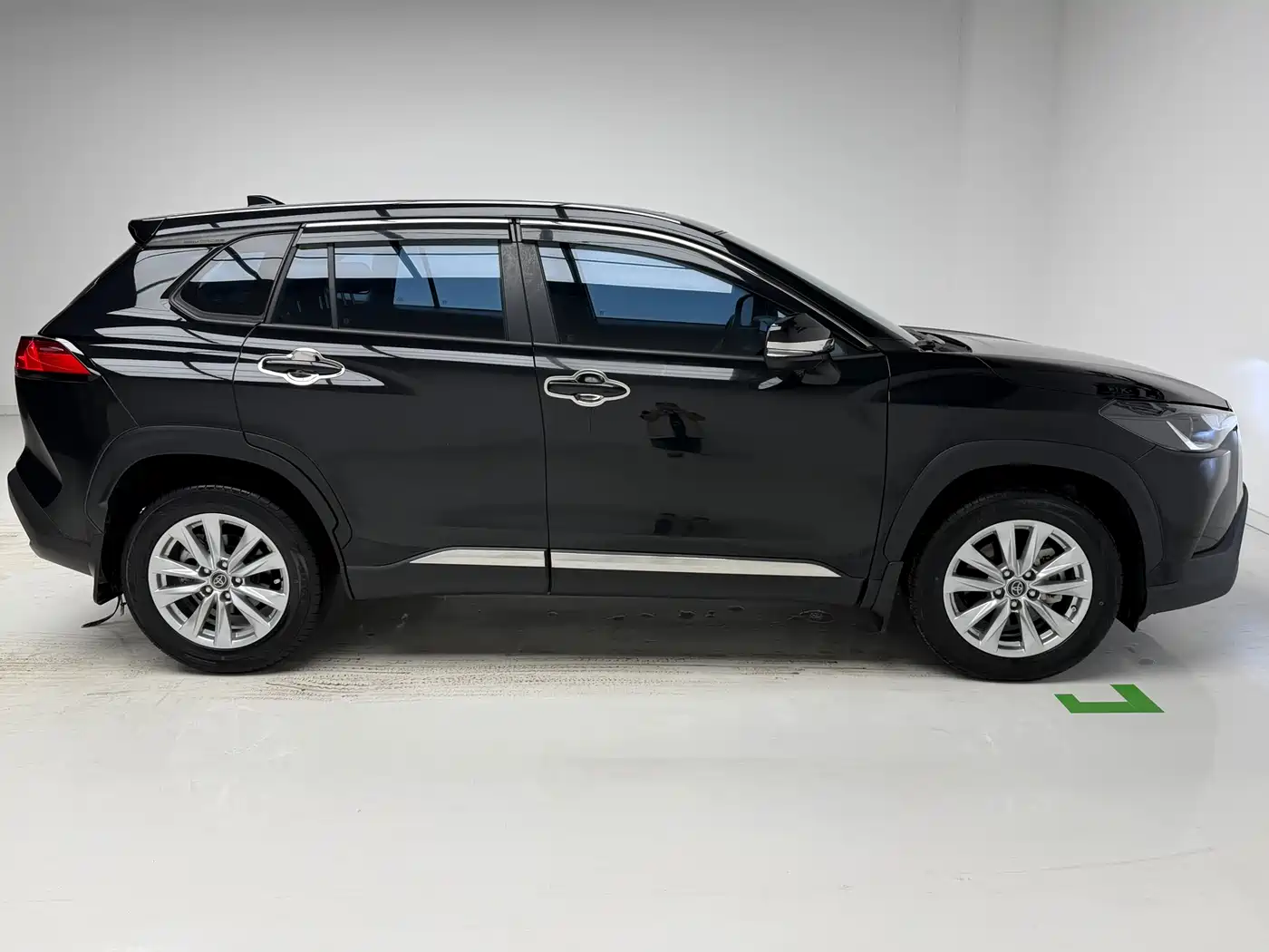 Toyota Corolla Cross 2023 2.0L Elite Edition фото 7