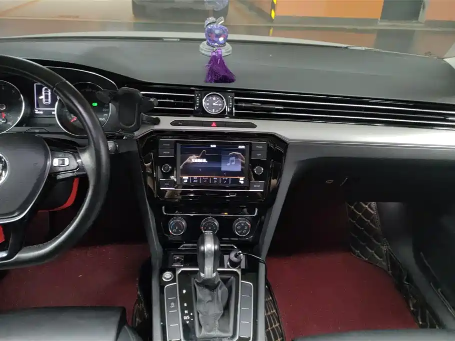 Volkswagen Magotan 2019 330TSI DSG Leading China V фото 13