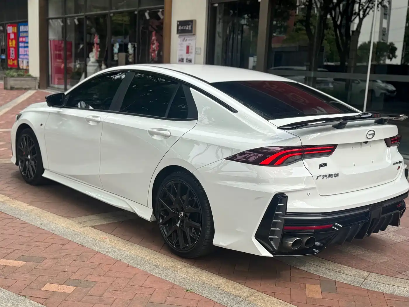 GAC Trumpchi Trumpchi Emkoo 2023 400T Auto R MAX фото 12