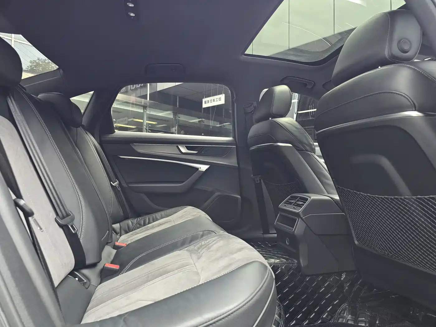 Audi A6L 2019 40 TFSI Luxury Dynamic фото 11