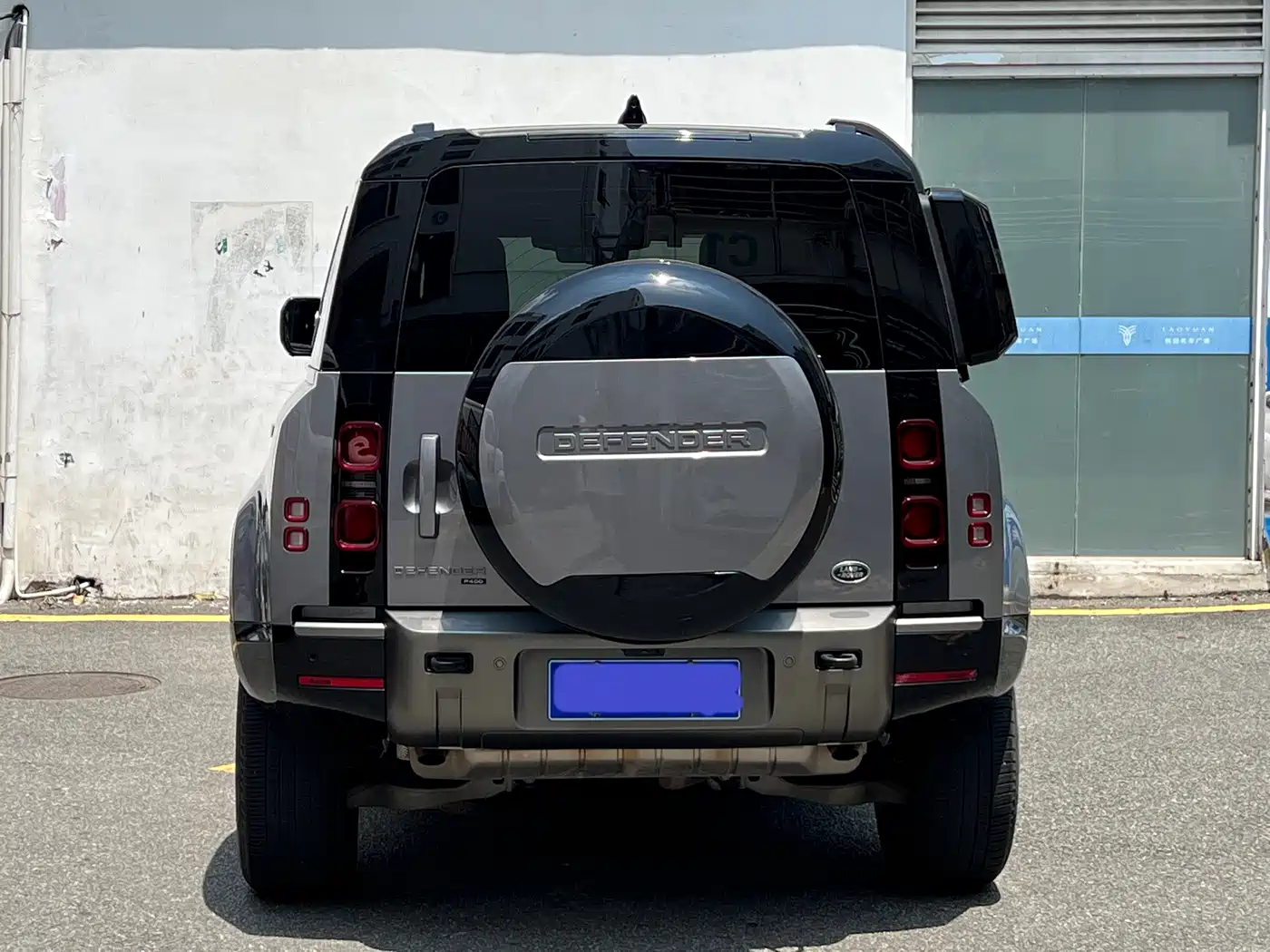 Фото 9 - Land Rover Defender