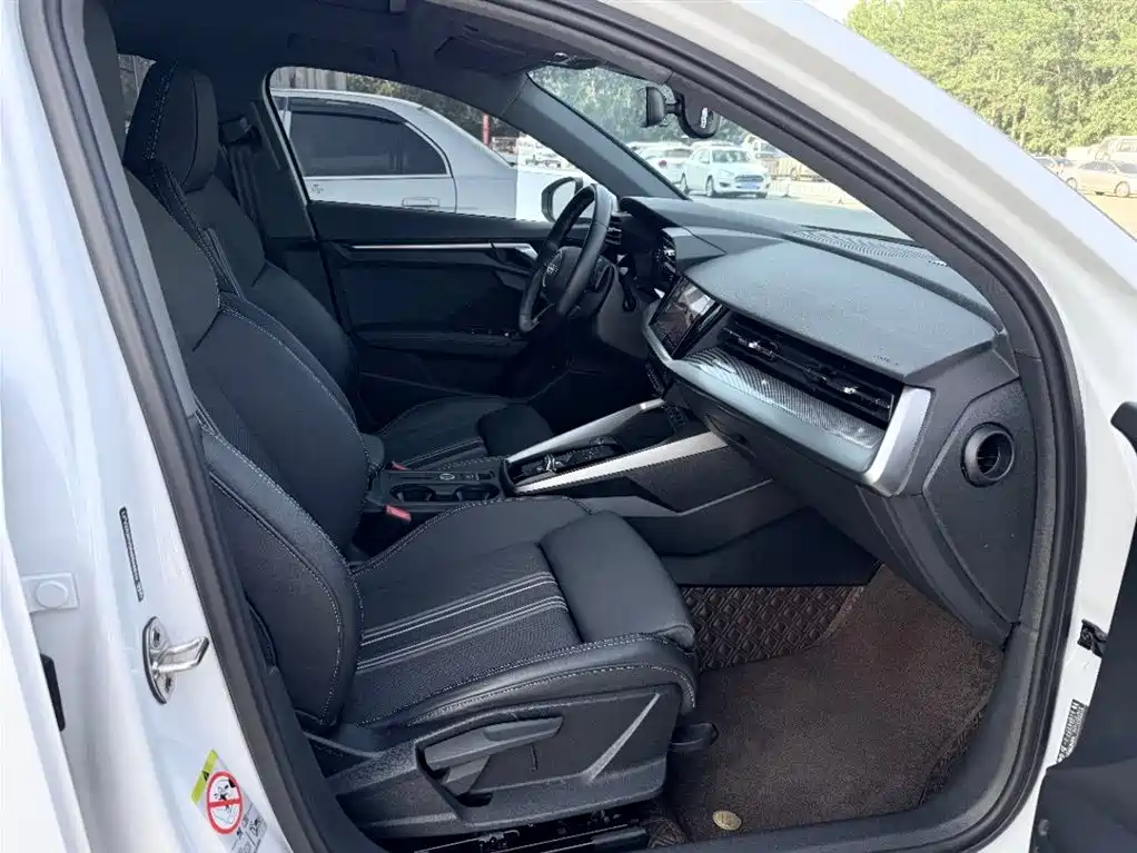 Audi A3 2022 A3L Limousine 35 TFSI Style Sport фото 7