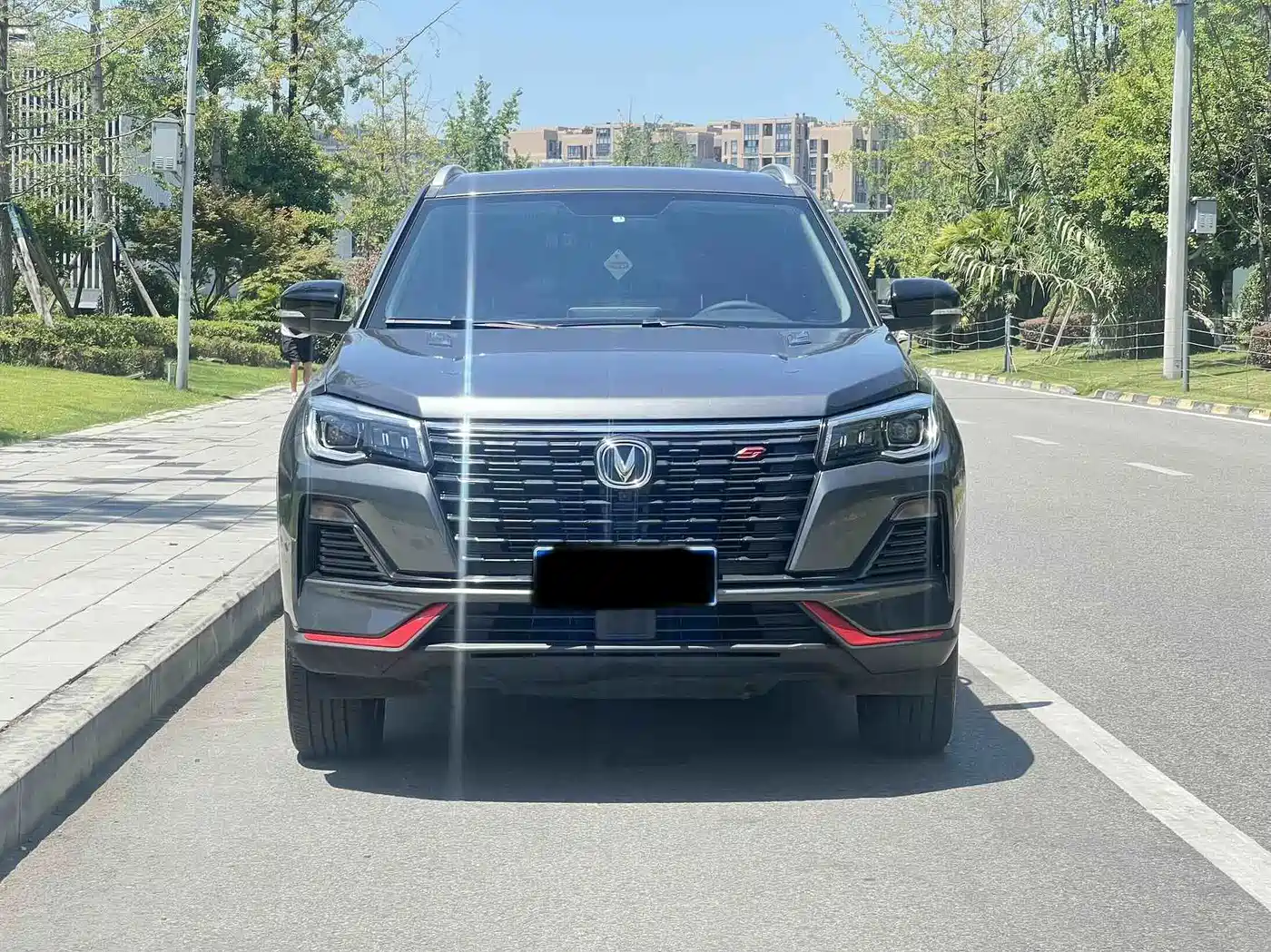 Photo 2 - Changan CS75
