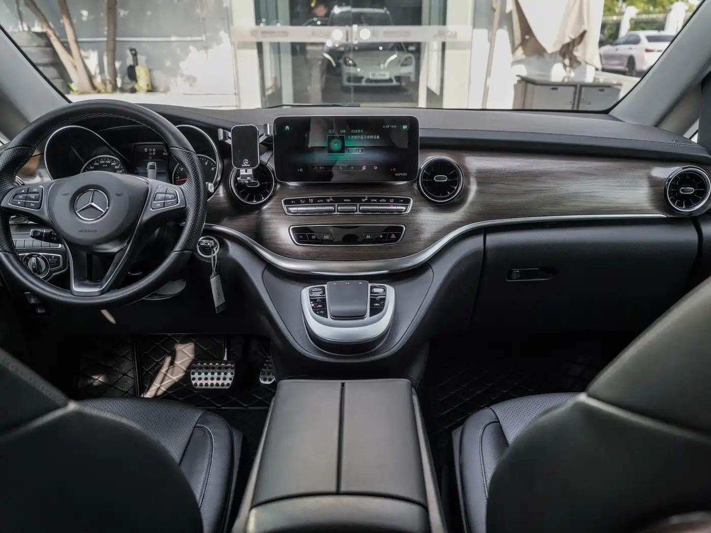 Mercedes-Benz V-Class 2022 V 260 Prestige Edition фото 16