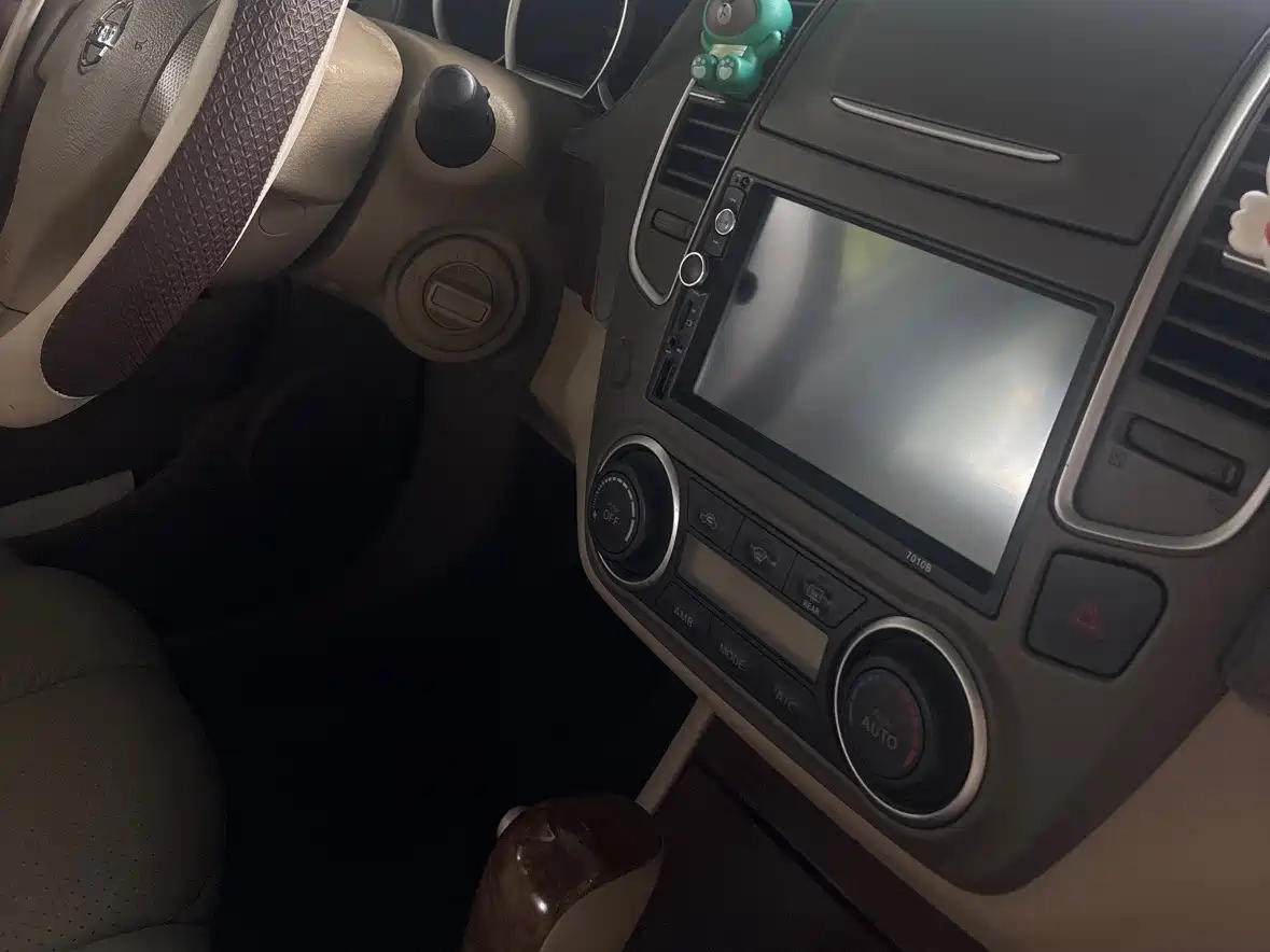 Nissan Sylphy 2011 2009 Model 1.6XL Automatic Luxury Sunroof Edition