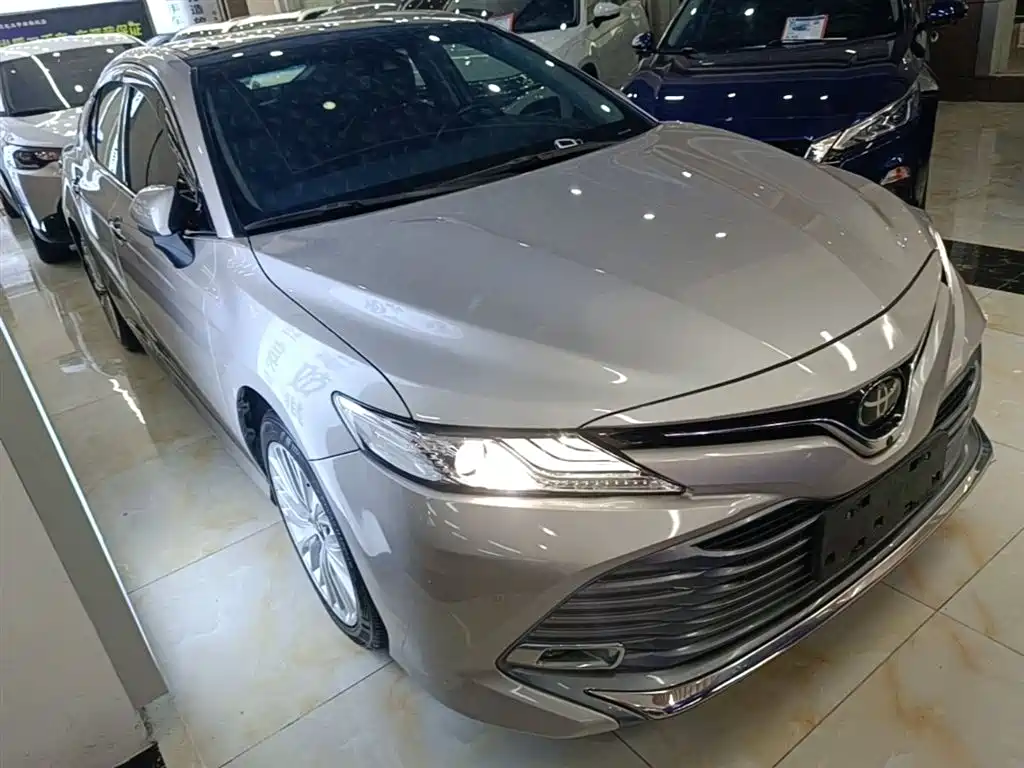 Toyota Camry 2018 2.5G Luxury Edition фото 4