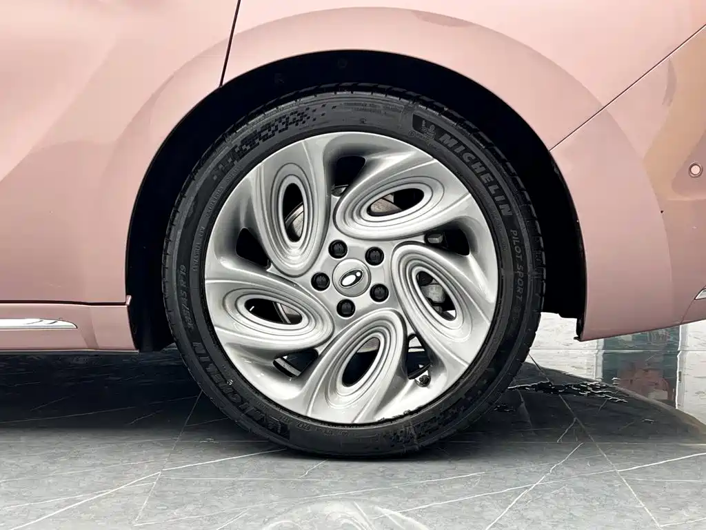 Ora Lightning Cat 2023 2022 555km Premium Edition